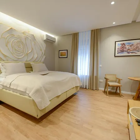 Apartment Luxury House Center