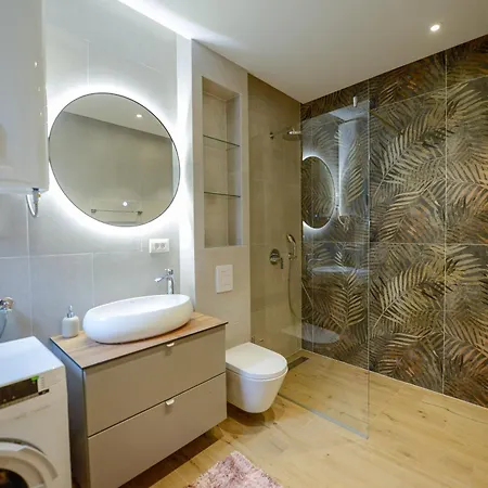 Luxury House Center Daire